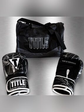TITLE Boxing Gloves with Black Duffel Bag